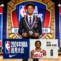 NBA选秀大会新秀球员亮相新闻配图